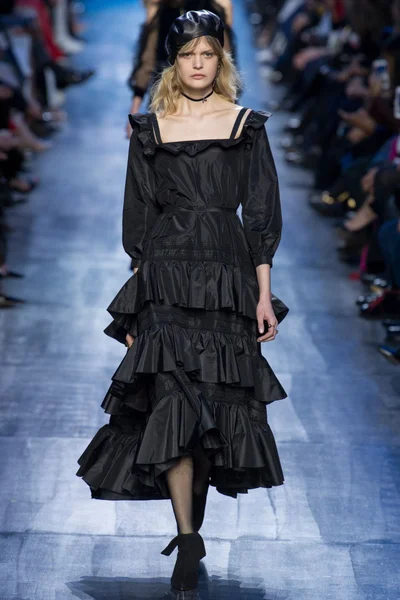 Look 57